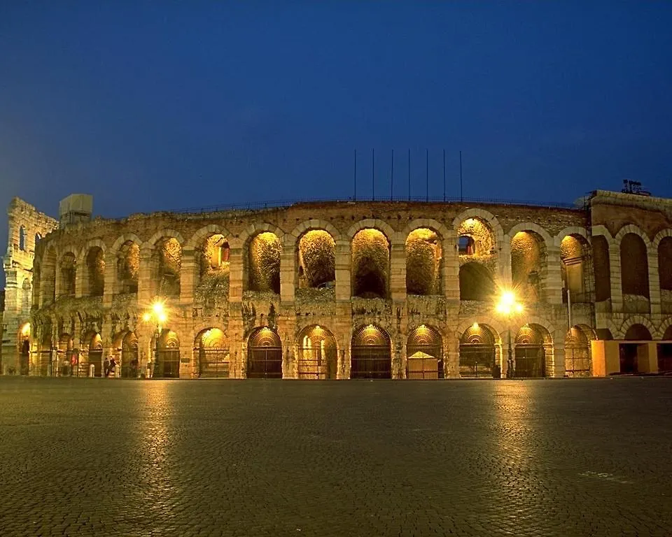 Opera Relais De Charme - Aparthotel Verona Italy