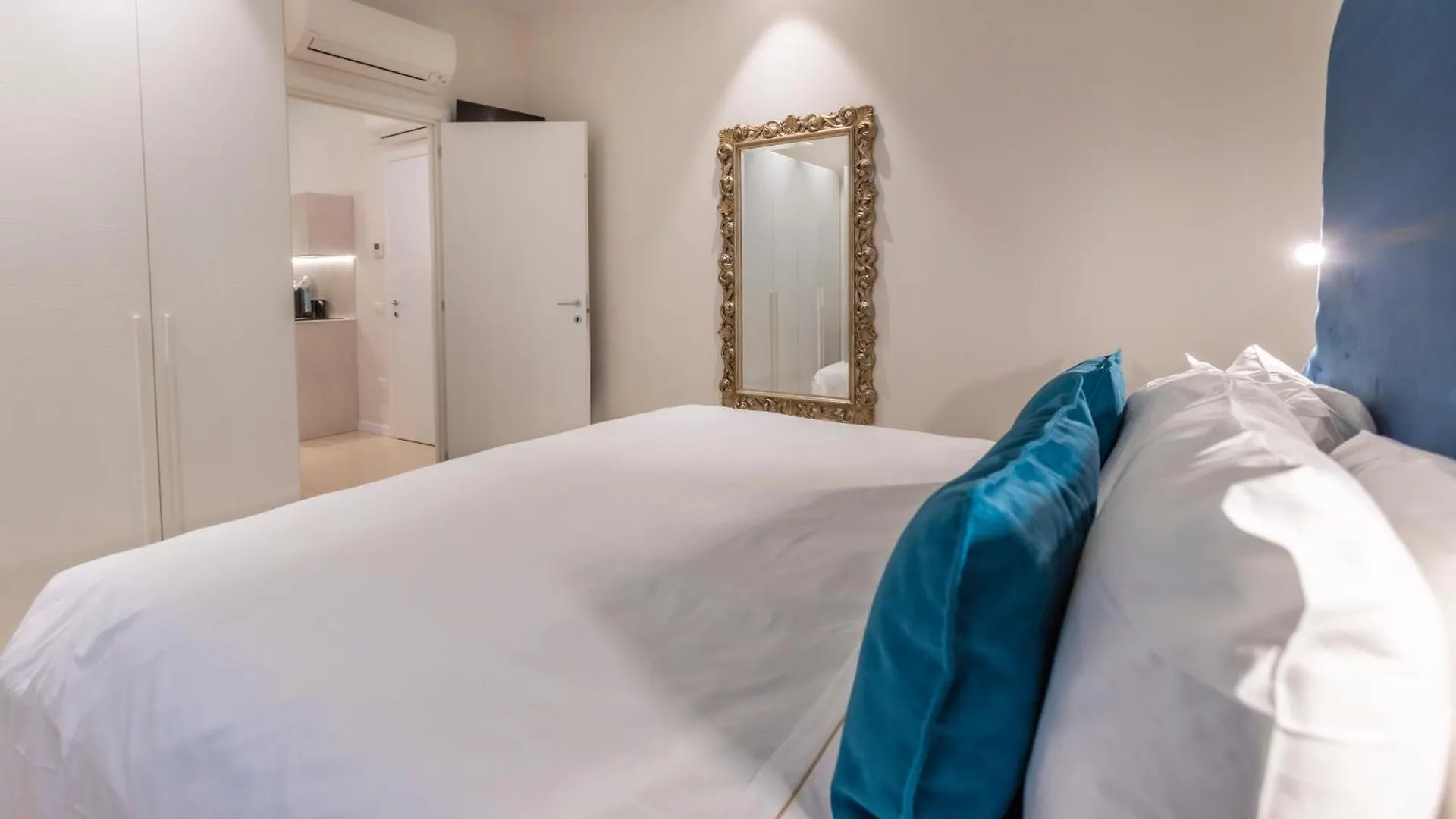 Opera Relais De Charme - Aparthotel Verona 2*,  Italy