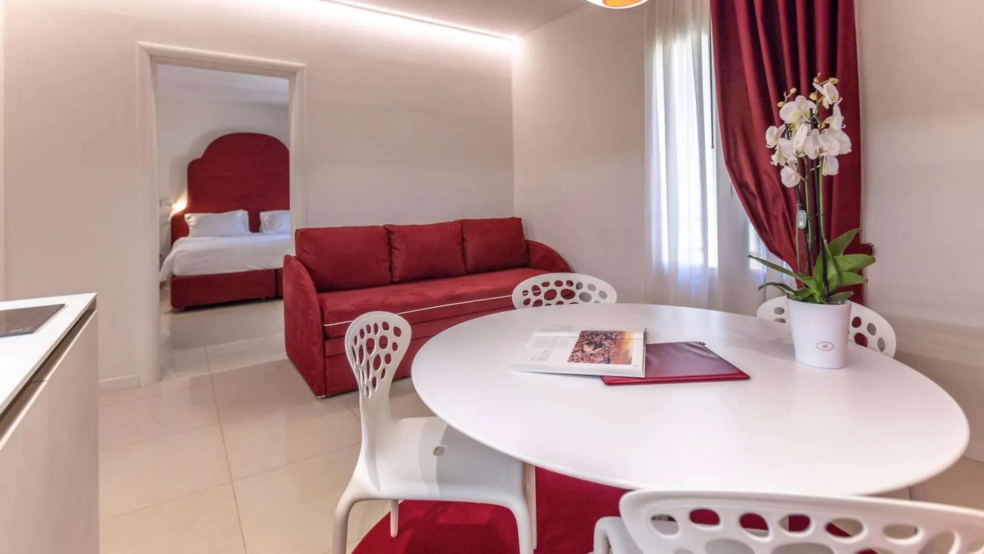 **  Opera Relais De Charme - Aparthotel Verona Italy
